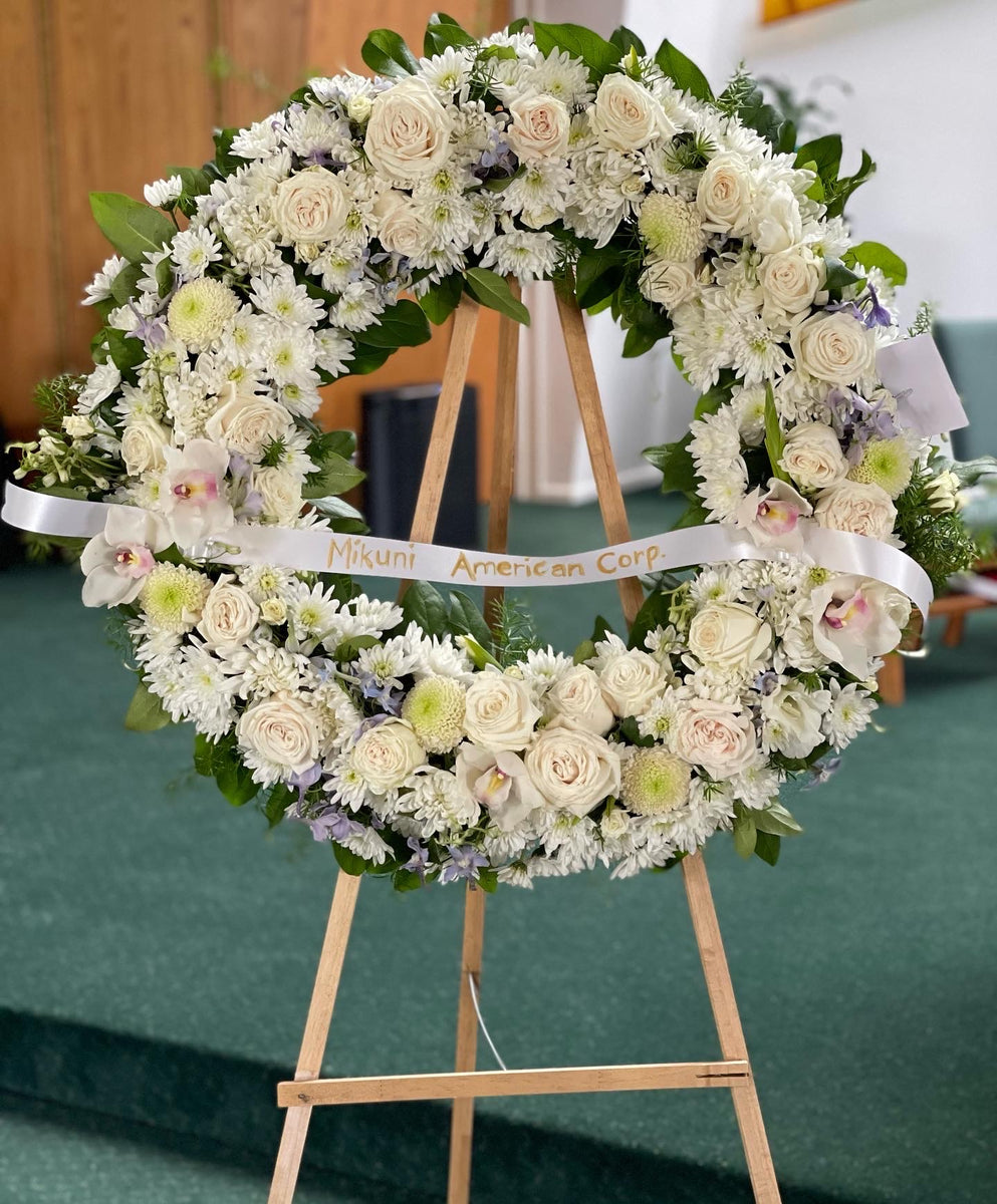 What flowers should I order for a funeral? Lia's Floral Designs