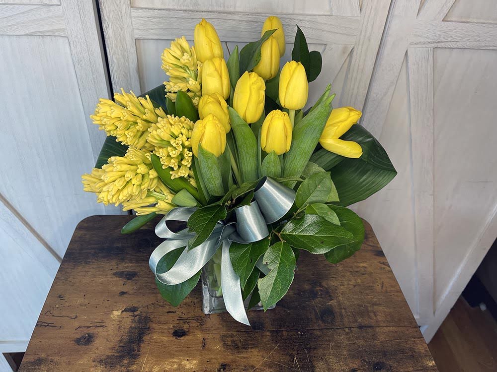 Flowers for Easter and Passover Symbolic and Meaningful Choices Lia