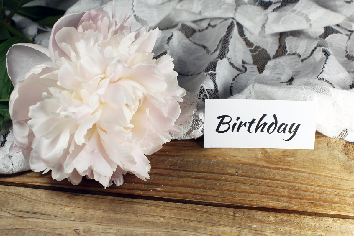 Birthday Flowers West Hills, CA Flower Shop & FREE Local Delivery Lia's Floral Designs